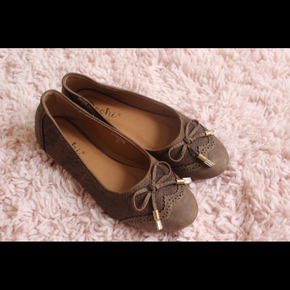 Macho ballet flats